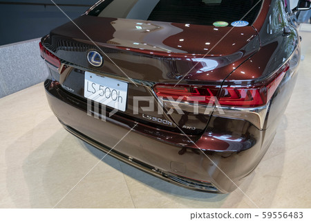 The rear pillar is round because it looks like a hatchback 59556483