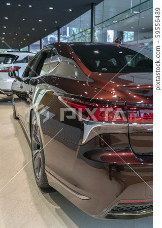 A hybrid sporty model whose brand power as the highest-class domestic sedan shines perfectly. 59556489
