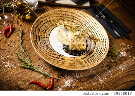 Black Angus tenderloin steak covered with 24 carat gold Black Angus tenderloin steak covered with 24 carat gold 59558917