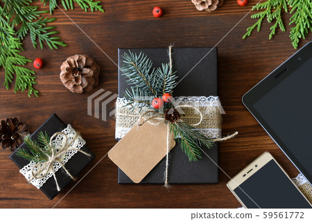 Natural Christmas gifts, mobile and tablet. * 59561772