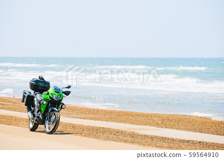 Senrihama Nagisa Driveway (Summer) 59564910