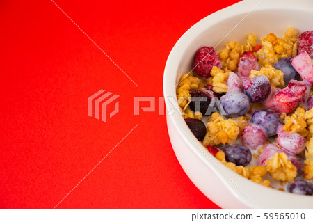 Fruit granola 59565010