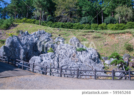 高麗山青神莊陵石灰石(Sa玉縣日高市) 高麗山青神莊陵石灰石(Sa玉縣日高市) 59565268