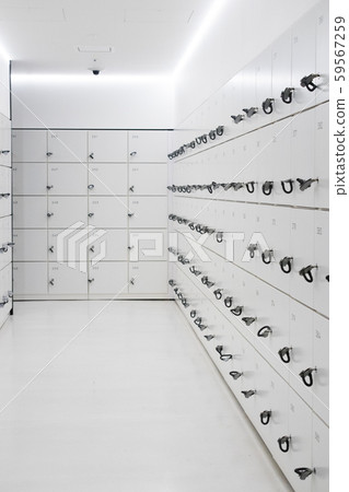 Coin locker White and cool contemporary coin locker Coin locker White and cool contemporary coin locker 59567259