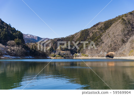 [Okutama Lake Mugiyama Bridge] 59569904