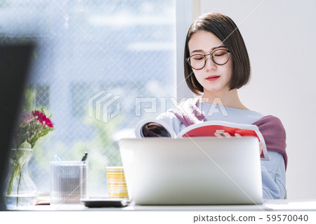 Casual business image Casual business image 59570040