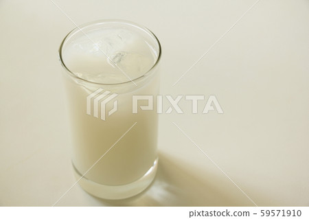 Lactic acid bacteria beverage (with ice) Lactic acid bacteria beverage (with ice) 59571910