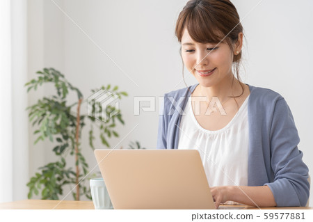 女性休閒商務 59577881