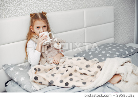 Little illnes daughter in a bedroom Little illnes daughter in a bedroom 59583182