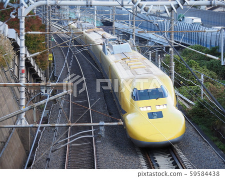 Doctor Yellow, near Ishiyama, Otsu City 59584438