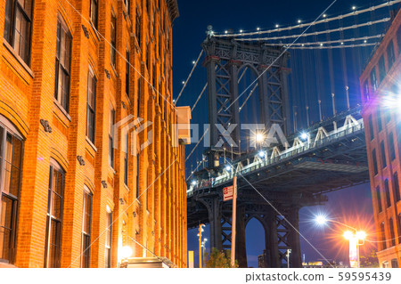 <<New York>> Night view of Manhattan Bridge Photo Spot <<New York>> Night view of Manhattan Bridge Photo Spot 59595439