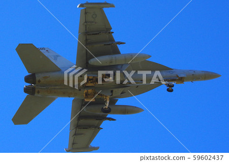 EA-18G Grawler approaching Yokota Air Base 59602437