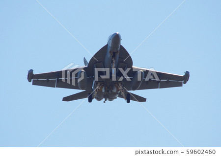 EA-18G抓草機接近橫田空軍基地 59602460