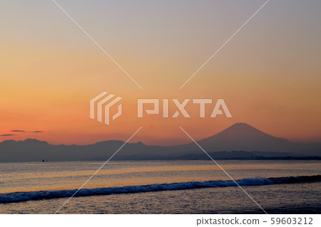 Sunset sky view from Shonan coast of winter solstice Sunset sky view from Shonan coast of winter solstice 59603212