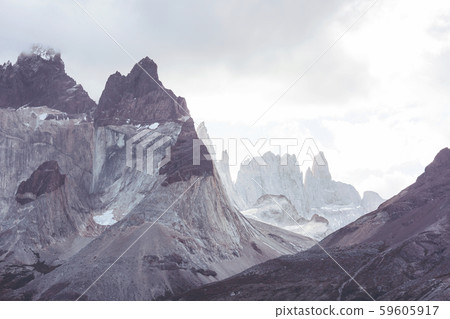 Torres Torres 59605917