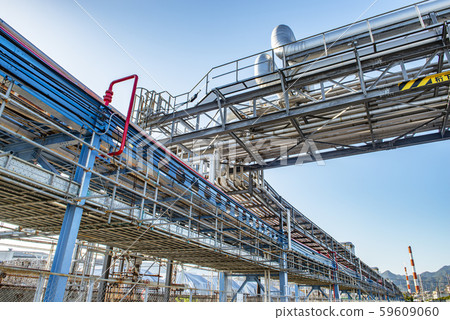 Complex (intersecting pipelines) 59609060