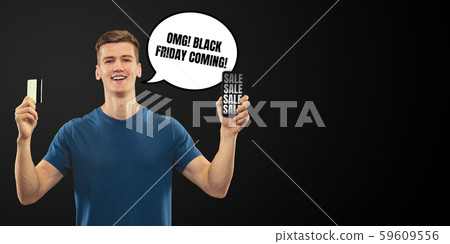 Sales concept, portrait of man with speech bubble on studio background, copyspace 59609556