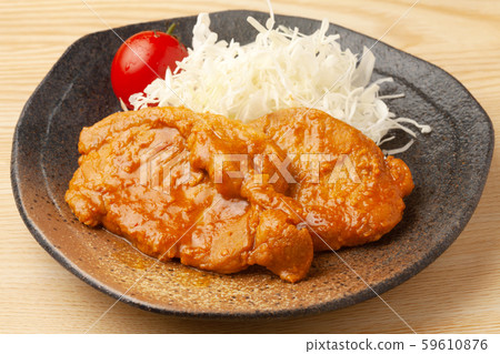 Grilled pork loin with miso 59610876