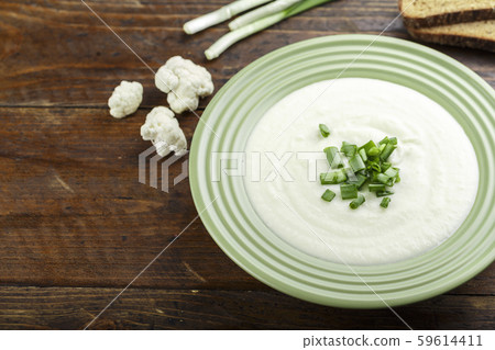 cauliflower cream soup 59614411