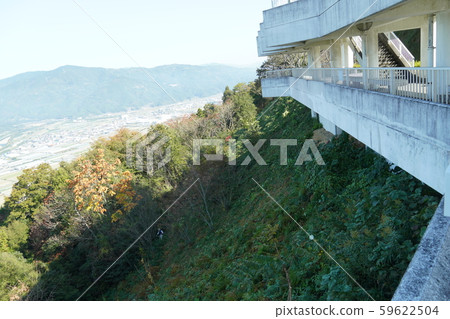 割草機,割草,陡坡,11月,危險,辛勤工作 割草機,割草,陡坡,11月,危險,辛勤工作 59622504