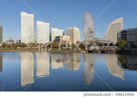 Minato Mirai of fine weather 59623498