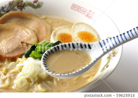 Drink pork bone ramen soup 59628918