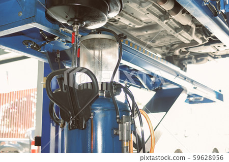 motor oil container for filling old engine oil 59628956