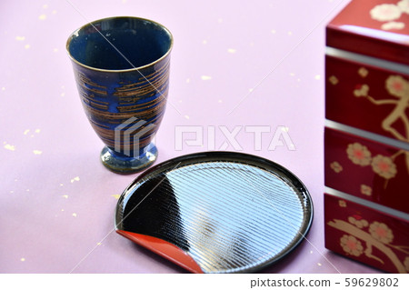 Japanese New Year tableware pottery lacquerware 59629802