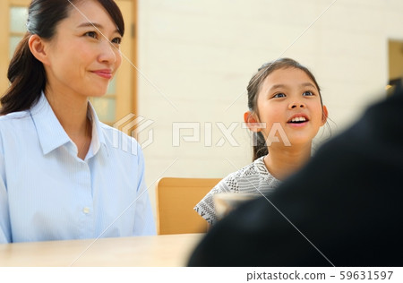 Elementary school home visit image 59631597