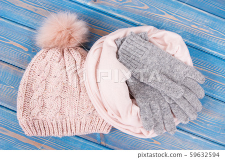 Woolen gloves, cap and shawl for woman Woolen gloves, cap and shawl for woman 59632594