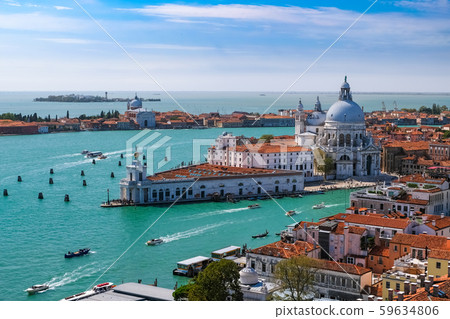 威尼斯聖馬克廣場,從鐘樓的視圖聖瑪麗亞德拉致敬 威尼斯聖馬克廣場,從鐘樓的視圖聖瑪麗亞德拉致敬 59634806