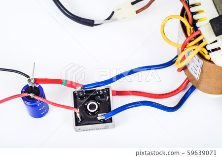 Tranfromer AC power to DC power with diode bridge 59639071