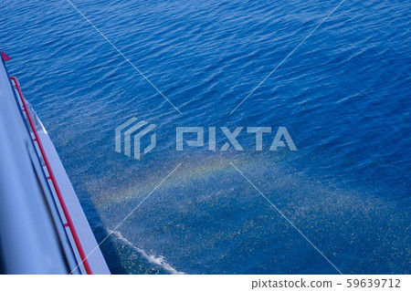 Sea rainbow Sea rainbow 59639712