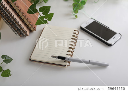 Smartphones and Notes Smartphones and Notes 59643350