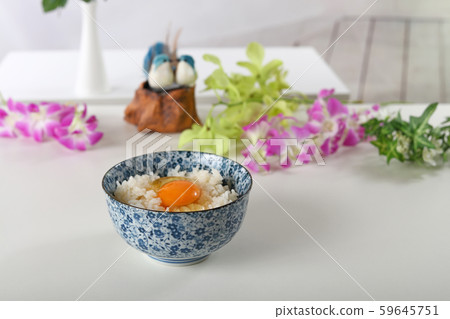 One-piece egg kakame rice One-piece egg kakame rice 59645751