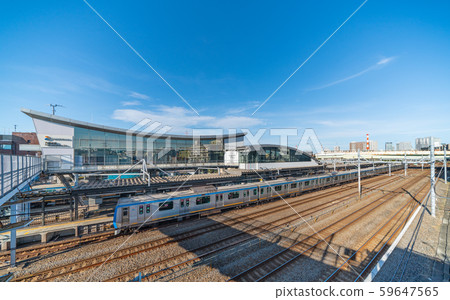 日本SOTETSU西橫濱站和火車橫濱城市景觀的視圖 59647565