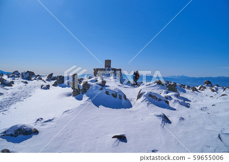 冬季，長野縣從立志山頂到西南側帶有承壓板（大竹山） 59655006