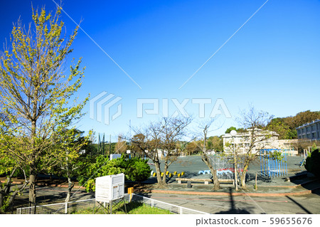 學校(秋天) 學校(秋天) 59655676