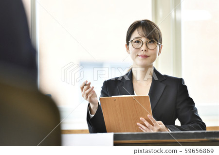 Interview image Female interviewer 59656869