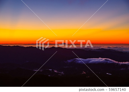 群馬縣鳥居Pass口赤城山的日出 59657140