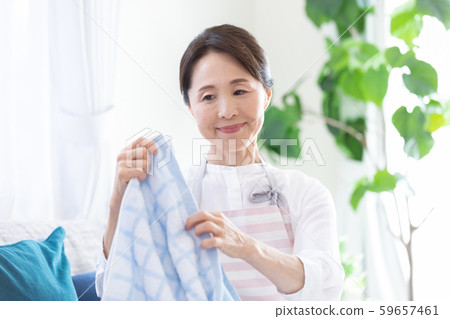 中年女人洗衣 中年女人洗衣 59657461