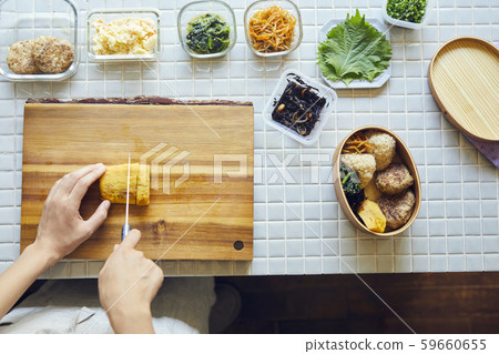 Lifestyle lunch making 59660655