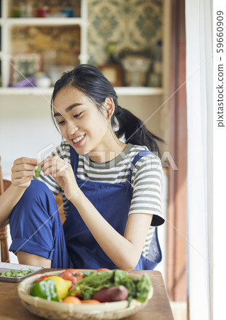 女性生活美食 59660909