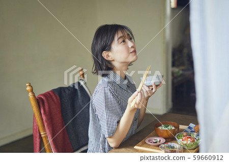 Female lifestyle diet 59660912