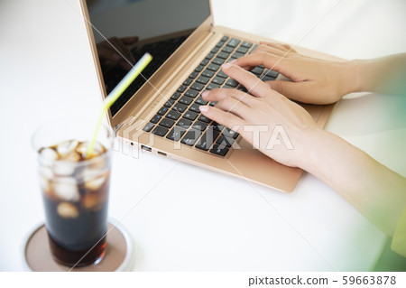 Female PC Ice coffee Home working from home 59663878