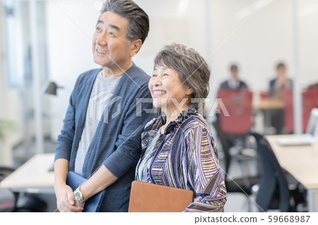 年長 老人 年老 59668987