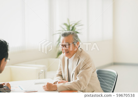 年長 男人 男 59670538