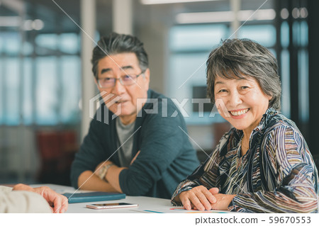 person, senior, couple 59670553