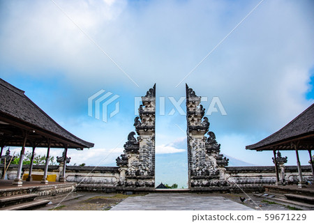 Heaven Gate in Lampang Temple, Bali, Indonesia 59671229