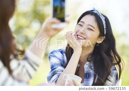 Girls' Association Picnic Smartphone Girls' Association Picnic Smartphone 59672135